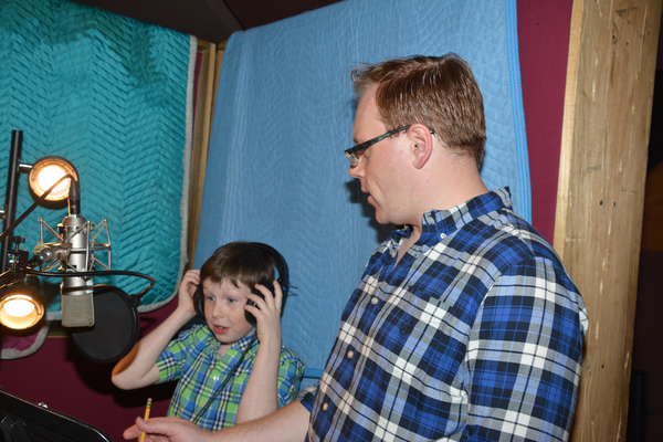 Exclusive Photo Coverage: CHARLIE AND THE CHOCOLATE FACTORY Sings Carols For A Cure Image