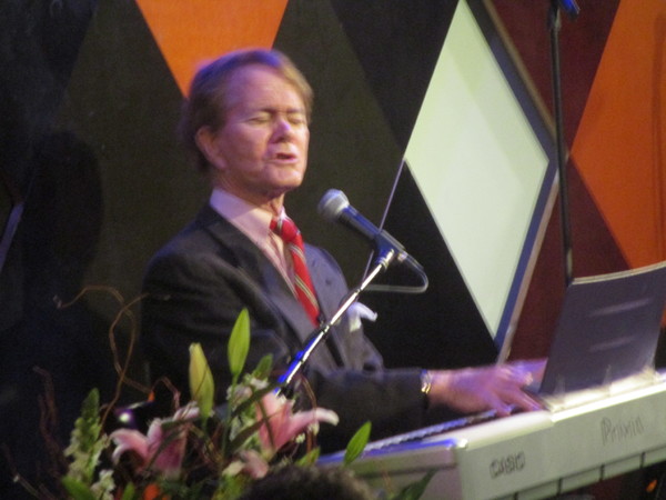 Photo Coverage: TRU Annual Benefit, Featuring Robert Cuccioli and Jana Robbins Image