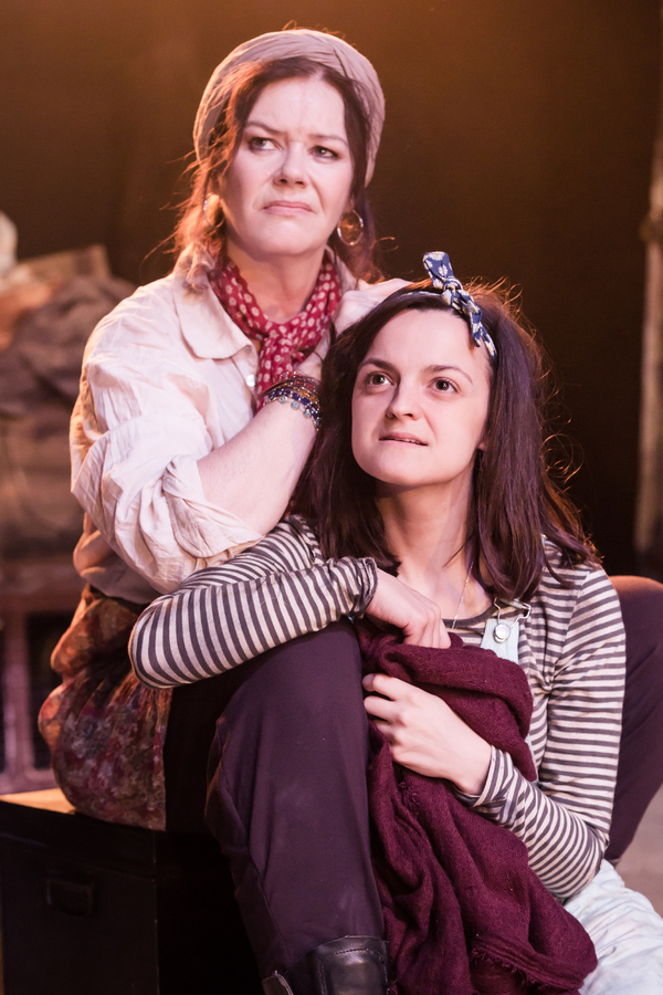 Photo Flash: First Look at Josie Lawrence in 'MOTHER COURAGE' at Southwark Playhouse 