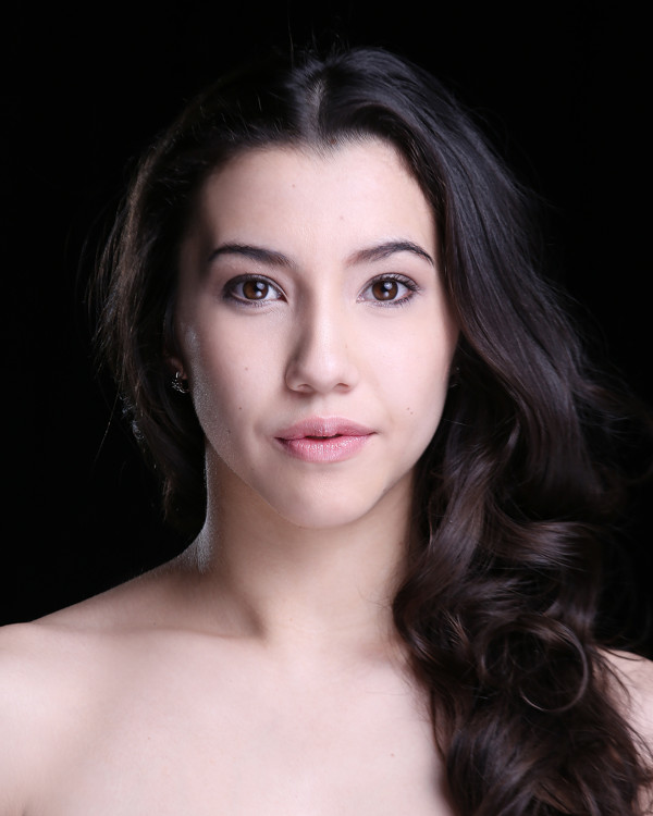 Justina Aveyard Photo