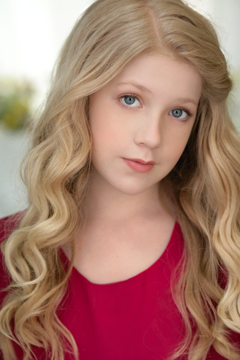 Violet Young Photo