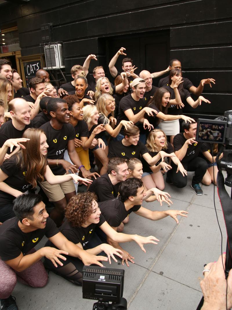 Happy Tails: CATS Takes Final Jellicle Pounce on Broadway Tonight! Image