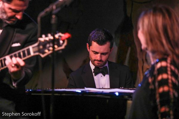 Photo Coverage: John Pizzarelli & Jessica Molaskey Return to Cafe Carlyle Image