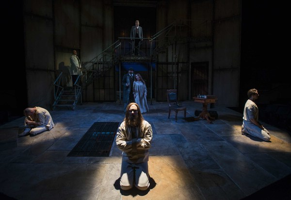 Photo Flash: First Look at HOLMES AND WATSON at Milwaukee Rep Image