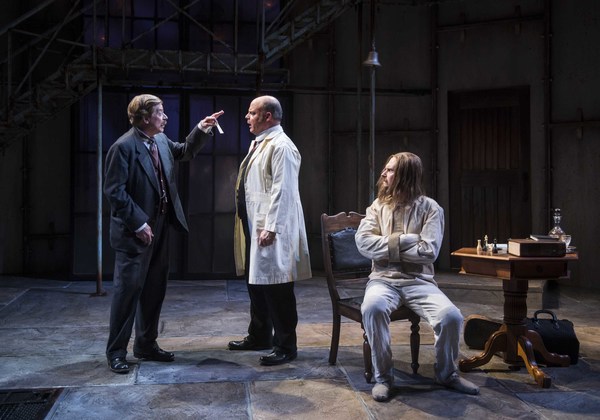 Photo Flash: First Look at HOLMES AND WATSON at Milwaukee Rep Image