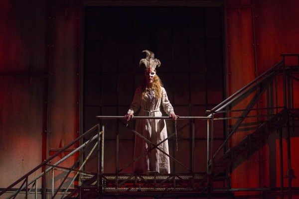 Photo Flash: First Look at HOLMES AND WATSON at Milwaukee Rep Image