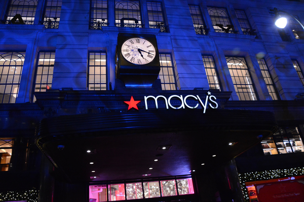Photo Coverage: The Holidays Are Here! Macy's Unveils Iconic 2017 Windows Displays Image