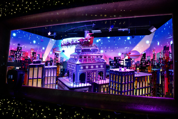 Photo Coverage: The Holidays Are Here! Macy's Unveils Iconic 2017 Windows Displays Image