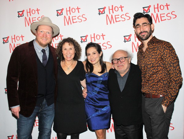 Paul Molinar, Rhea Perlman, Lucy DeVito, Danny DeVito and Max Crumm Photo