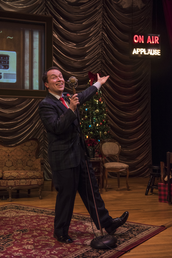 Photo Flash: American Blues Theater Presents IT'S A WONDERFUL LIFE Image