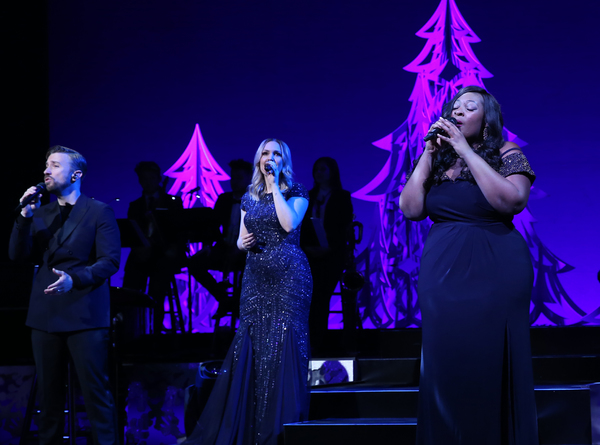 Photo Flash: Get in the Spirit with a First Look at HOME FOR THE HOLIDAYS on Broadway Image