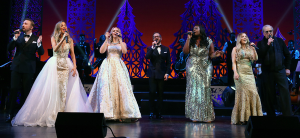 Photo Flash: Get in the Spirit with a First Look at HOME FOR THE HOLIDAYS on Broadway Image