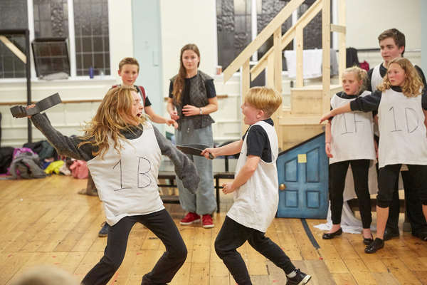 Photo Flash: In the Rehearsal Room for Rose Theatre Kingston's ALICE IN WINTERLAND 