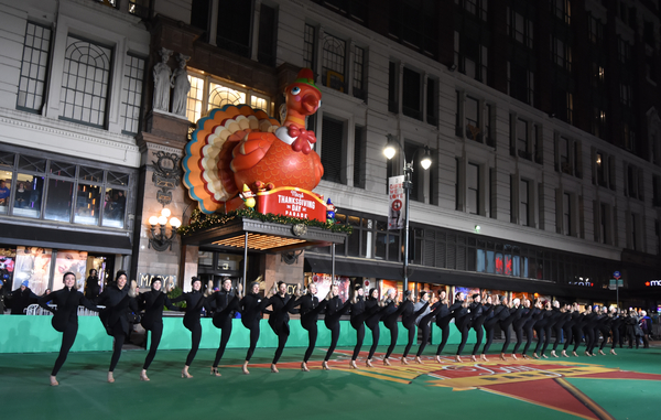 Photo Coverage: Broadway Heads to Herald Square to Rehearse for the MACY'S Thanksgiving Day Parade! Image