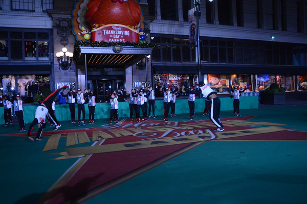 Photo Coverage: Broadway Heads to Herald Square to Rehearse for the MACY'S Thanksgiving Day Parade! Image