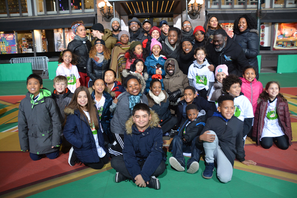 Photo Coverage: Broadway Heads to Herald Square to Rehearse for the MACY'S Thanksgiving Day Parade! Image