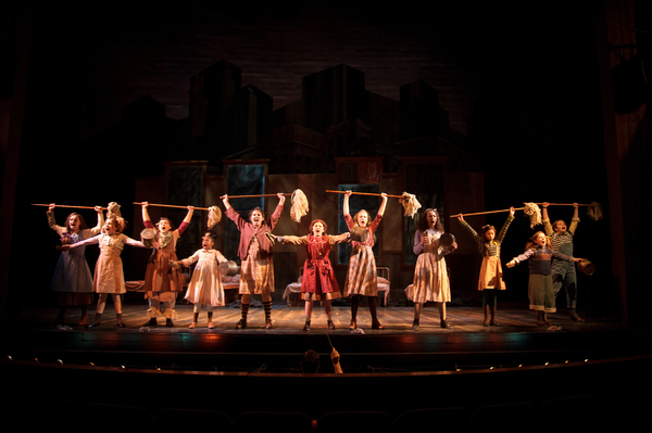 Photo Flash: The Sun Comes Out at Skylight Music Theatre with ANNIE Image