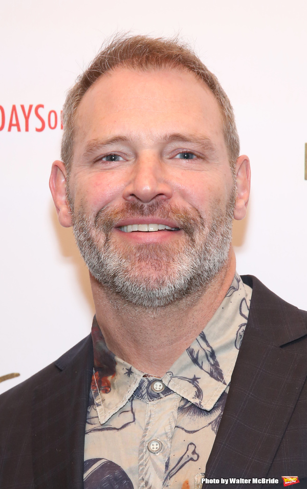 Photo Coverage: On the Opening Night Red Carpet for HOME FOR THE HOLIDAYS! Image