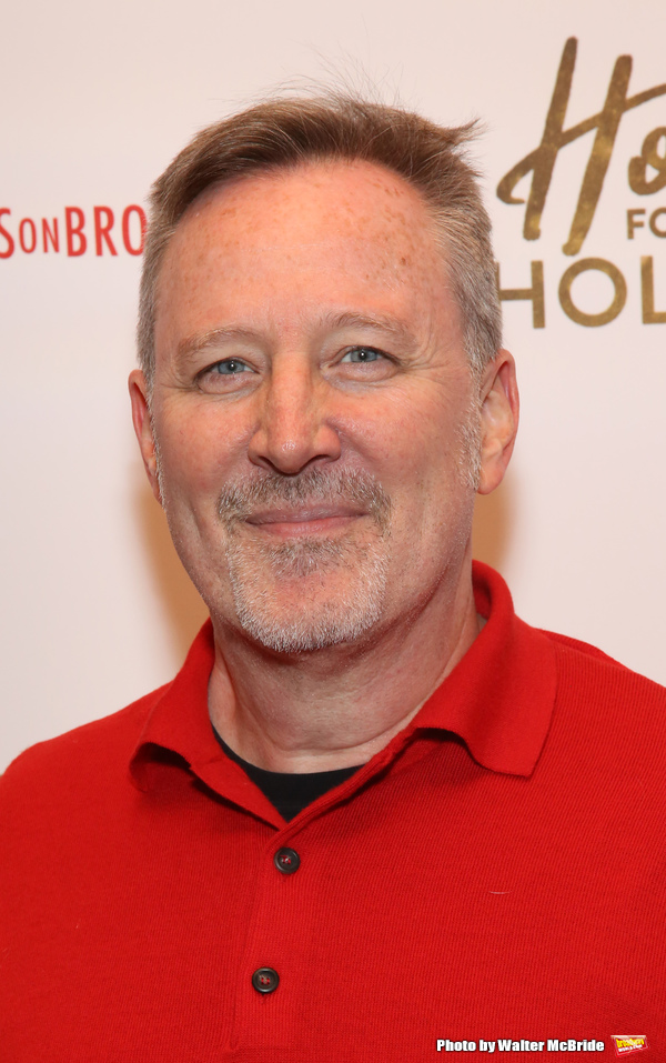 Photo Coverage: On the Opening Night Red Carpet for HOME FOR THE HOLIDAYS! Image