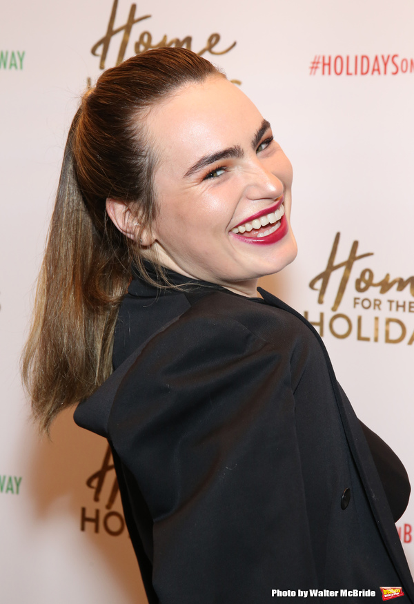 Photo Coverage: On the Opening Night Red Carpet for HOME FOR THE HOLIDAYS! Image