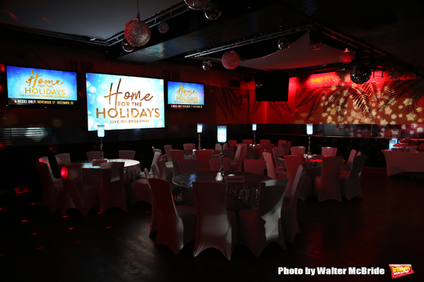 Photo Coverage: HOME FOR THE HOLIDAYS Gets Festive for Opening Night! Image