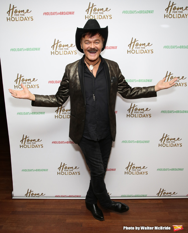Photo Coverage: HOME FOR THE HOLIDAYS Gets Festive for Opening Night! Image