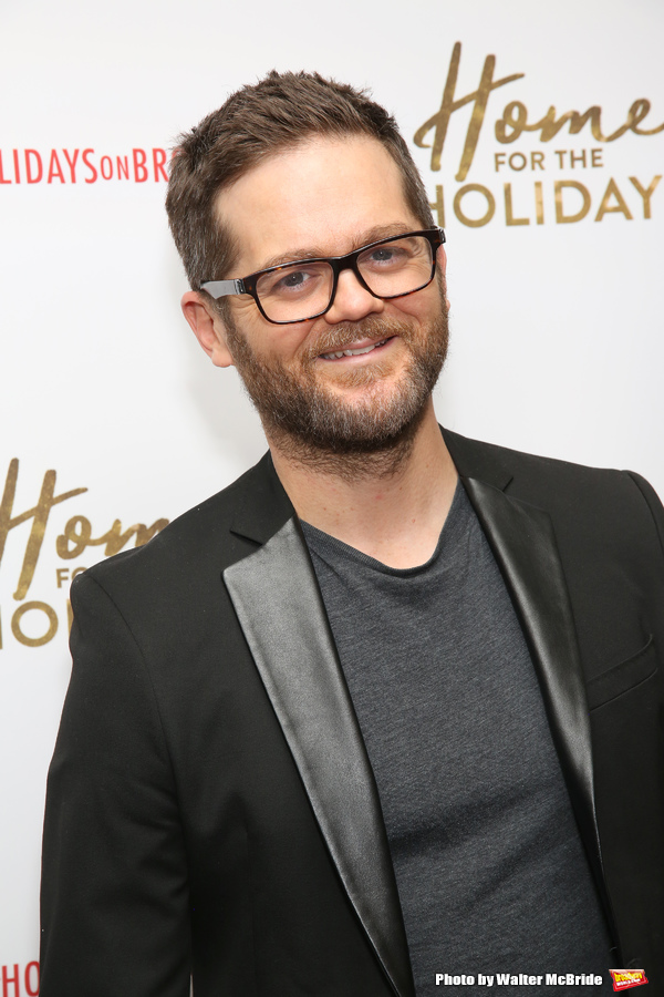 Photo Coverage: HOME FOR THE HOLIDAYS Gets Festive for Opening Night! Image