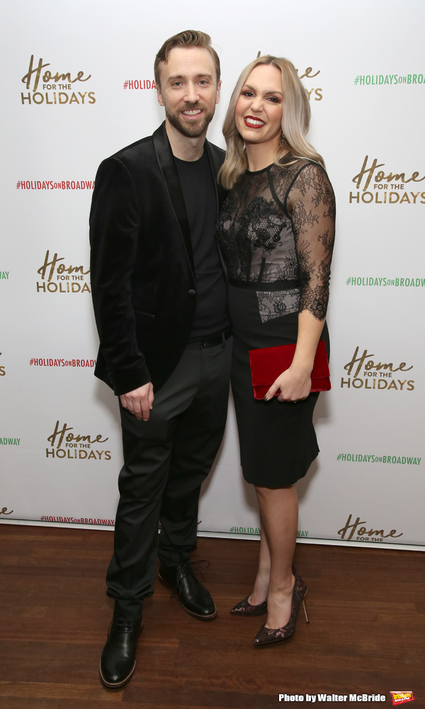 Photo Coverage: HOME FOR THE HOLIDAYS Gets Festive for Opening Night! Image