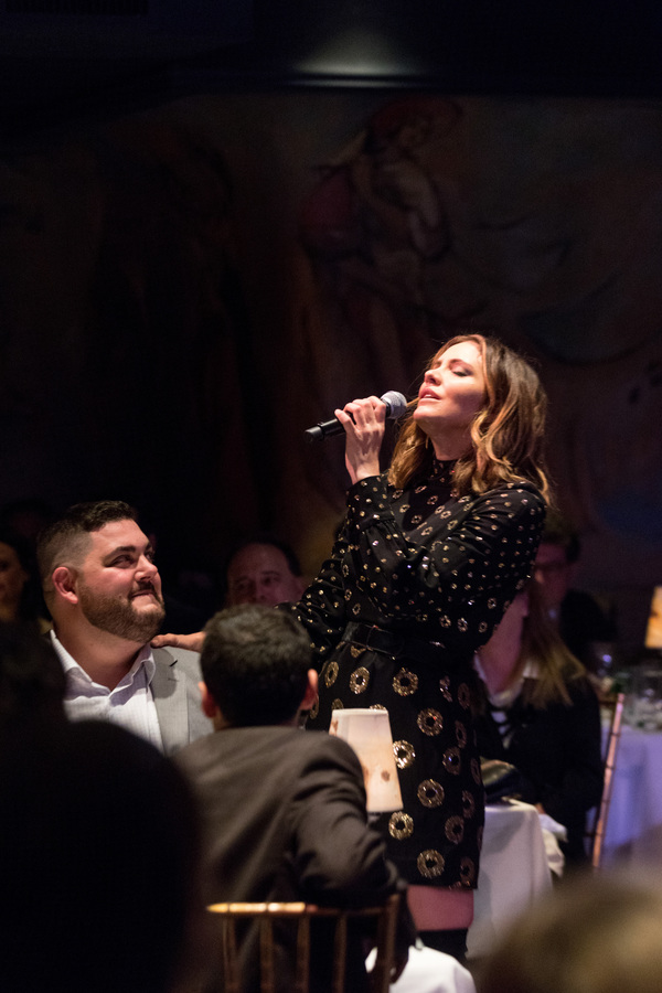 Photo Flash: SMASH's Katharine McPhee Makes Sold-Out Cafe Carlyle Debut Image