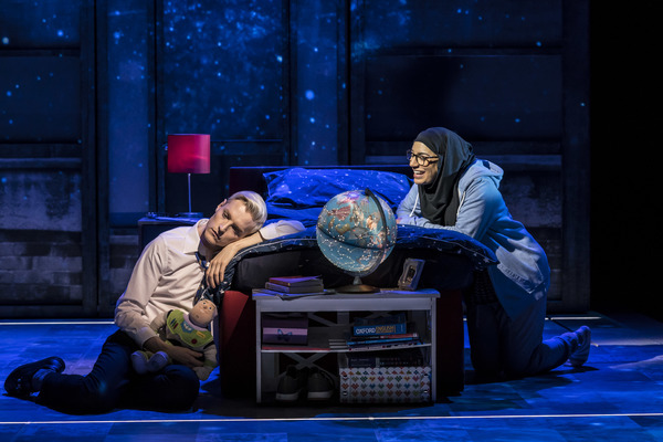 Photo Flash: First Look at John McCrea and More in EVERYBODY'S TALKING ABOUT JAMIE at the Apollo Image