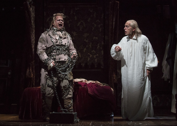 Photo Flash: First Look at Goodman Theatre's 40th Annual Production of A CHRISTMAS CAROL Image