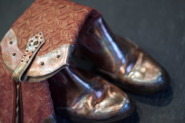 Photo Flash: Cinderella Meets Spaghetti Western in Belgrade Christmas Comedy Image