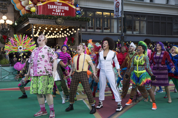 Photo Flash: Leslie Odom Jr, Broadway Casts Perform on MACY'S THANKSGIVING DAY PARADE 