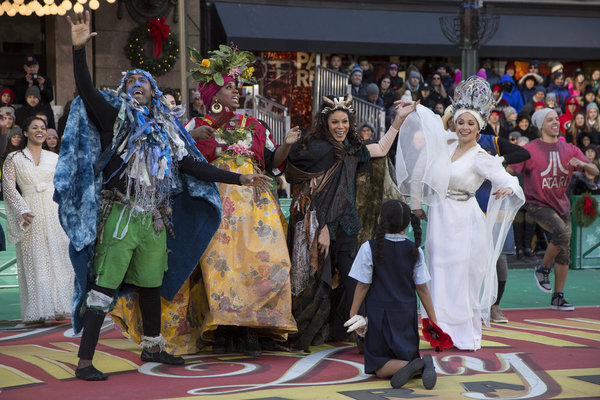 Photo Flash: Leslie Odom Jr, Broadway Casts Perform on MACY'S THANKSGIVING DAY PARADE 