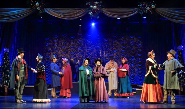 Photo Flash: Flat Rock Playhouse Welcomes the Holidays with A FLAT ROCK PLAYHOUSE CHRISTMAS Image