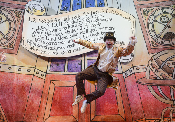 Photo Flash: First Look at CINDERELLA Panto at Greenwich Theatre Image