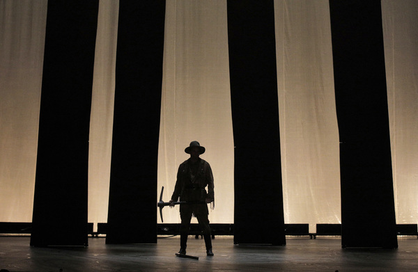 Photos: San Francisco Opera Stages GIRLS OF THE GOLDEN WEST Image