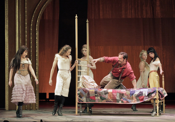 Photos: San Francisco Opera Stages GIRLS OF THE GOLDEN WEST Image