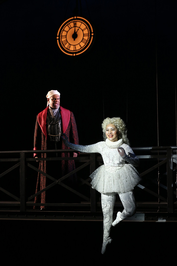 Photo Flash: First Look at A CHRISTMAS CAROL at Ford's Theatre Image