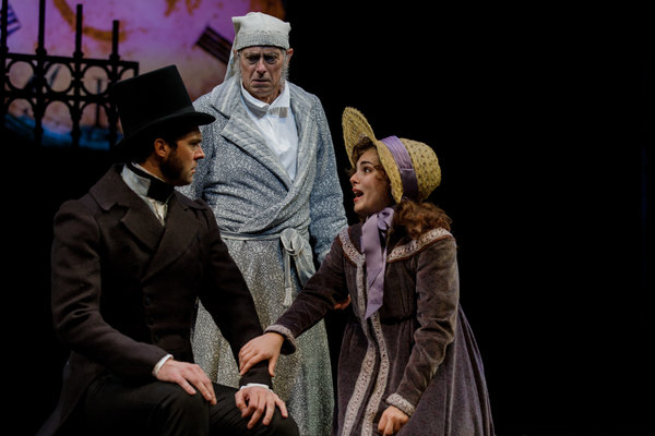 Photo Flash: First Look at Geva Theatre Center's A CHRISTMAS CAROL Image