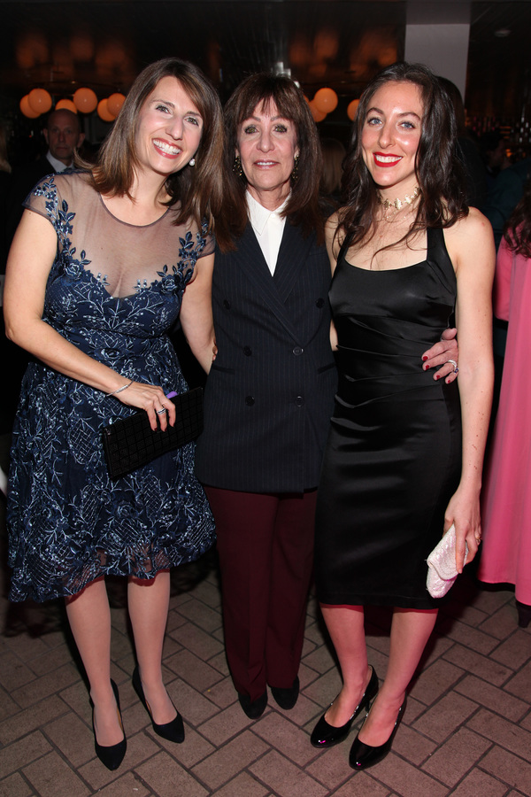 Photo Flash: Gloria Estefan, Richard Kind, Mario Batali and More at Teens for Food Justice's FEAST Image