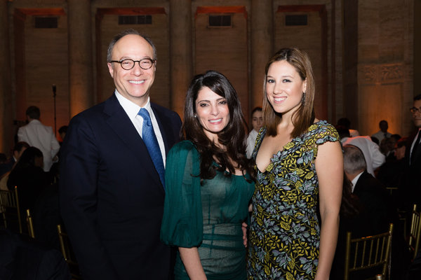 Photo Flash: Jane Krakowski Helps Raise $1 Million at NewYork-Presbyterian's 'AMAZING KIDS' Gala Image