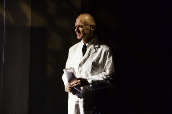 Photo Flash: First Look at FLOWERS FOR ALGERNON at Manatee Performing Arts Center Image