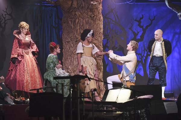 Photo Flash: First Look - Kristen Bell's Theater-Themed ABC Special ENCORE Image