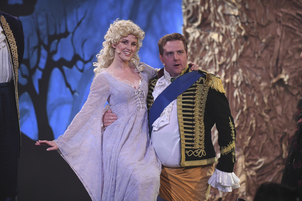 Photo Flash: First Look - Kristen Bell's Theater-Themed ABC Special ENCORE Image