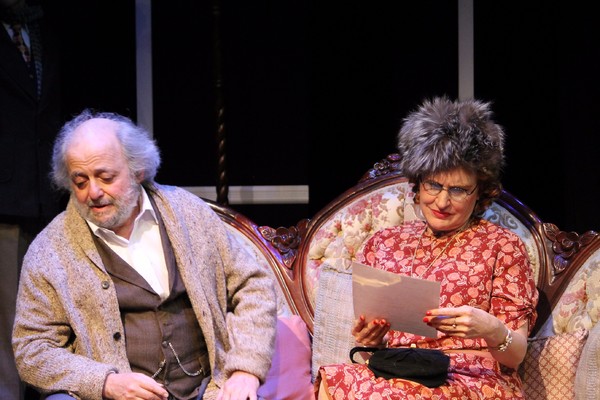 Photo Flash: First Look at New Yiddish Rep's AWAKE AND SING! Image