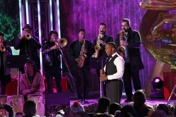 CHRISTMAS IN ROCKEFELLER CENTER -- Pictured: Leslie Odom Jr. performs during the 2017 Photo