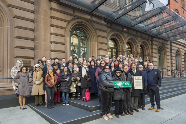 Photo Flash: The Public Theater Celebrates Joseph Papp Way Unveiling at Astor Place 