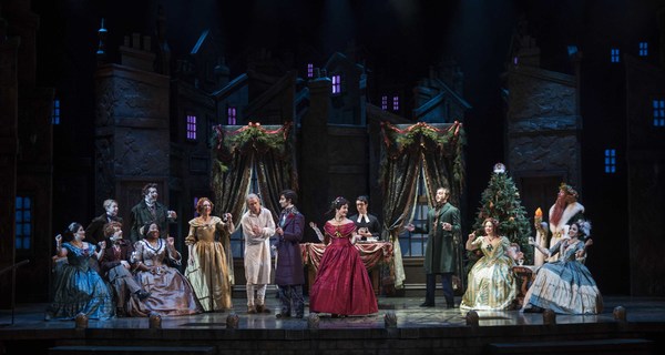 Milwaukee Repertory Theater presents A Christmas Carol in the Historic Pabst Theater  Photo