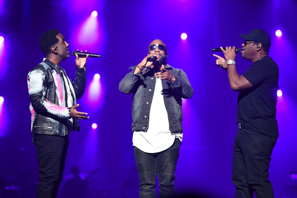 Photo Flash: Star-Studded Vegas Strong Benefit Concert Unites Las Vegas Image
